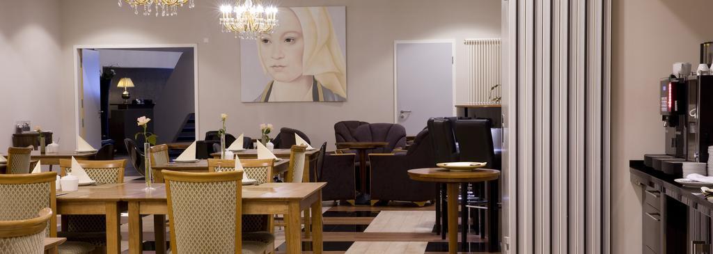 Ross Hotel Stuttgart Ngoại thất bức ảnh