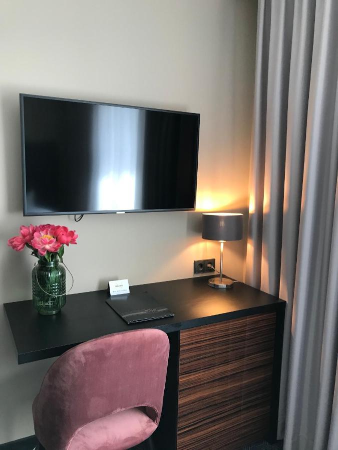 Ross Hotel Stuttgart Ngoại thất bức ảnh