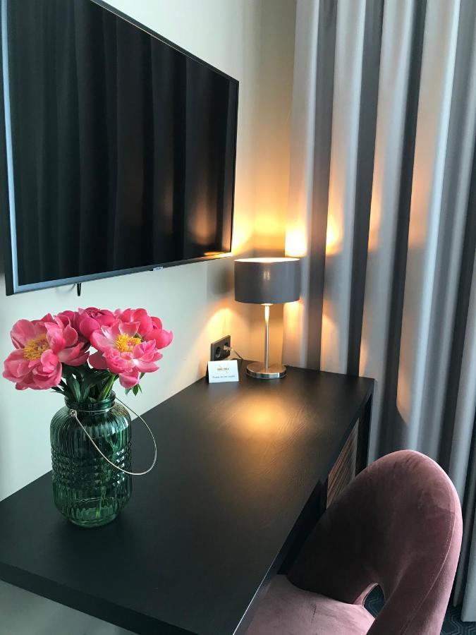 Ross Hotel Stuttgart Ngoại thất bức ảnh